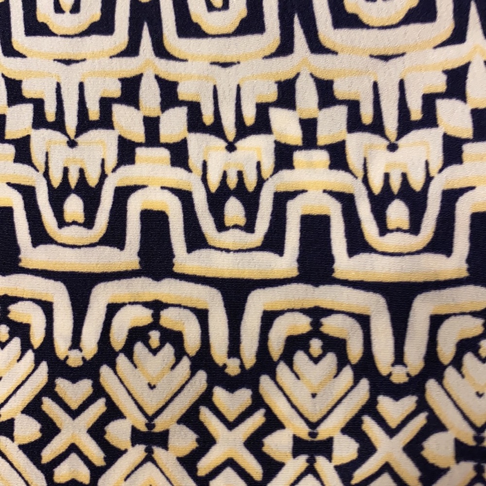 The Limited- white and dark blue with hints of yellow design. - Picture 9 of 9